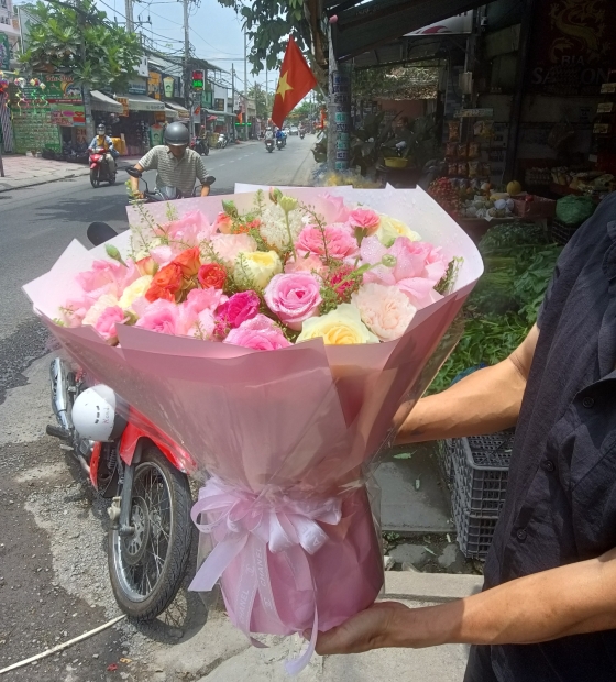 Hoa Sinh nhật tông màu hồng 